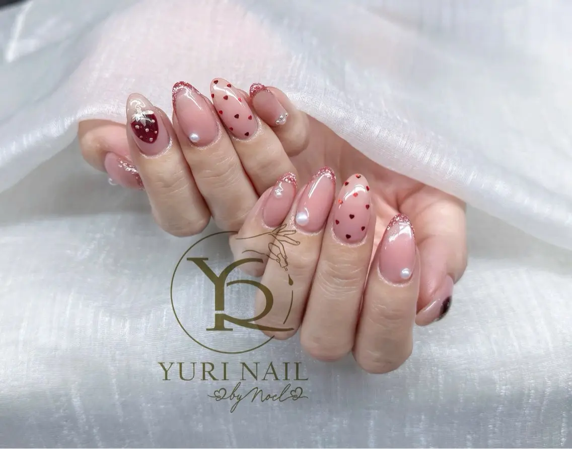 ネイル ハンドネイル フットネイル ハンドケア YURI Nail NARITAのネイルデザイン