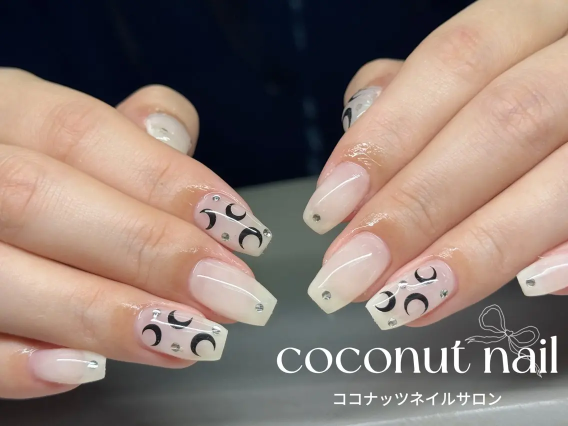 ネイル べっ甲ネイル フレンチネイル キラキラネイル マグネットネイル 大理石ネイル(マーブル) ハンドネイル 神田 ココナッツのネイルデザイン