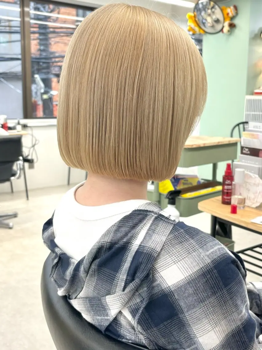 ショート ヘアカラー 🍒森木 ゆうか🍒のヘアスタイル