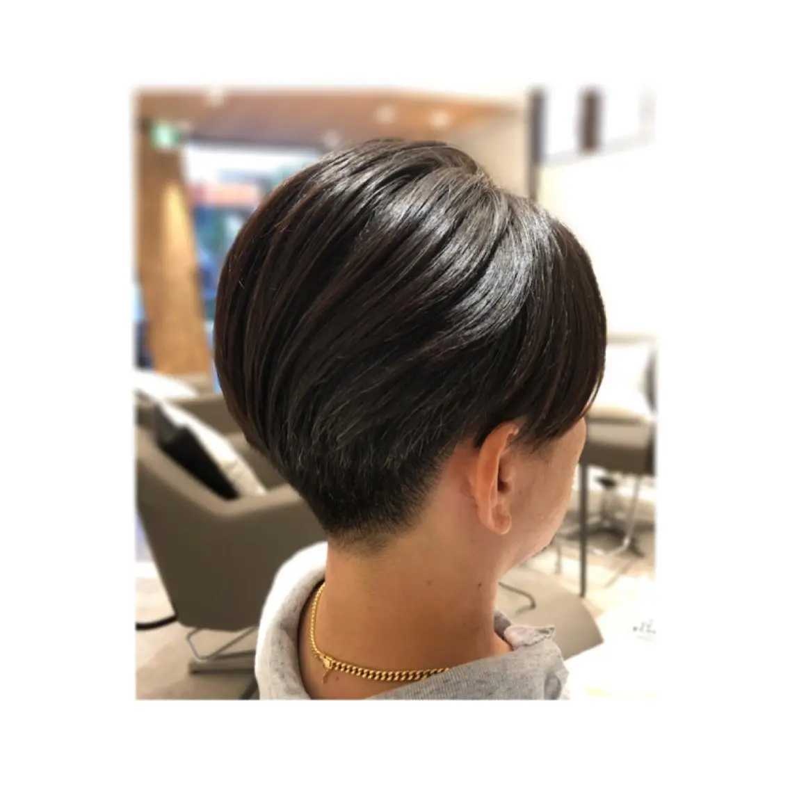 メンズ センターパート まちだ ひとみのヘアスタイル