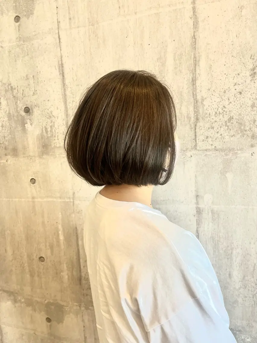 ショート カラー くせ毛 いけだ さやかのヘアスタイル