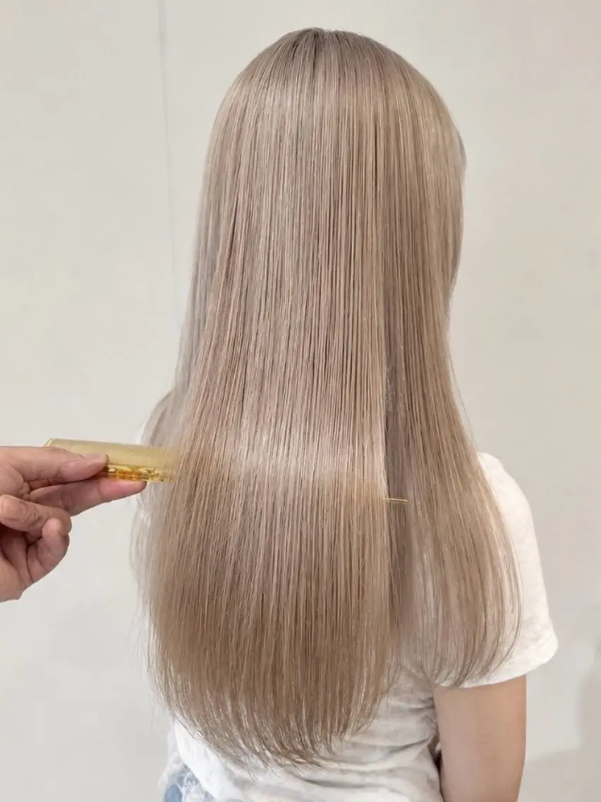 ロング カラー ヘアカラー トリートメント ダブルカラーが得意 髙木千惺/大須のヘアスタイル