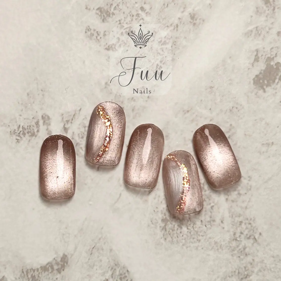ネイル アートネイル キラキラネイル マグネットネイル ミラーネイル ニュアンスネイル 犬のいるネイルサロン Fuu nailsのネイルデザイン