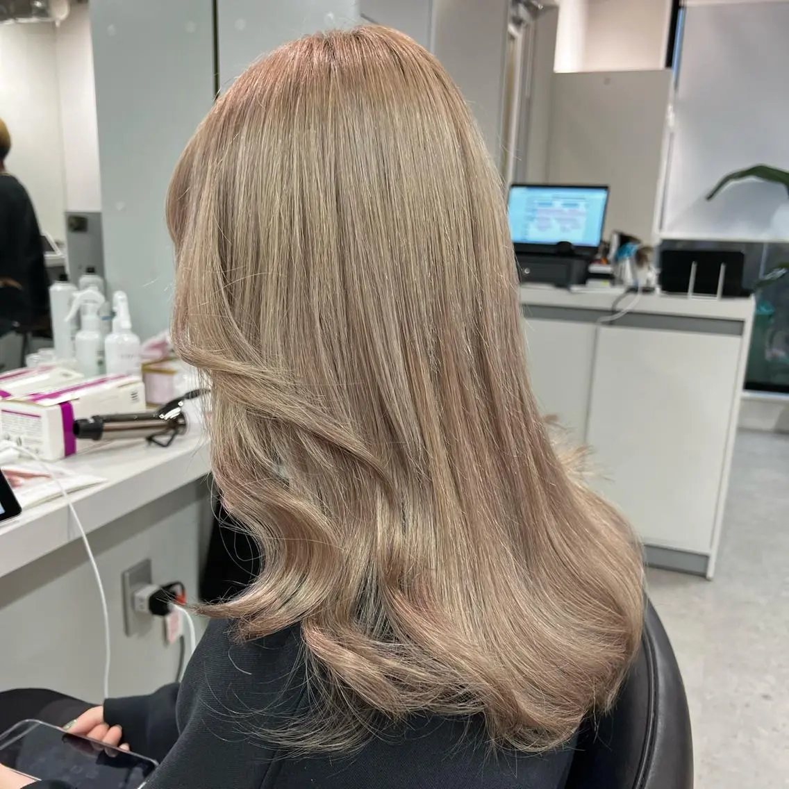 セミロング カラー ヘアアレンジ プルエクステ エクステ 韓国🤍ワンホンヘア みかん🇨🇳のヘアスタイル