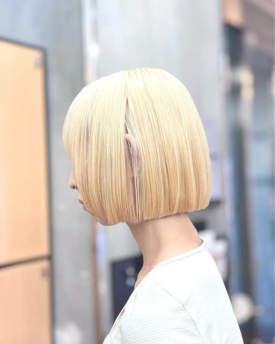 ショート カラー ベージュカラー ブリーチ ブロンド ケアブリーチ 透明感カラー カット ヘアカラー 🕊️カズヤ/ ハイトーン🕊️のヘアスタイル