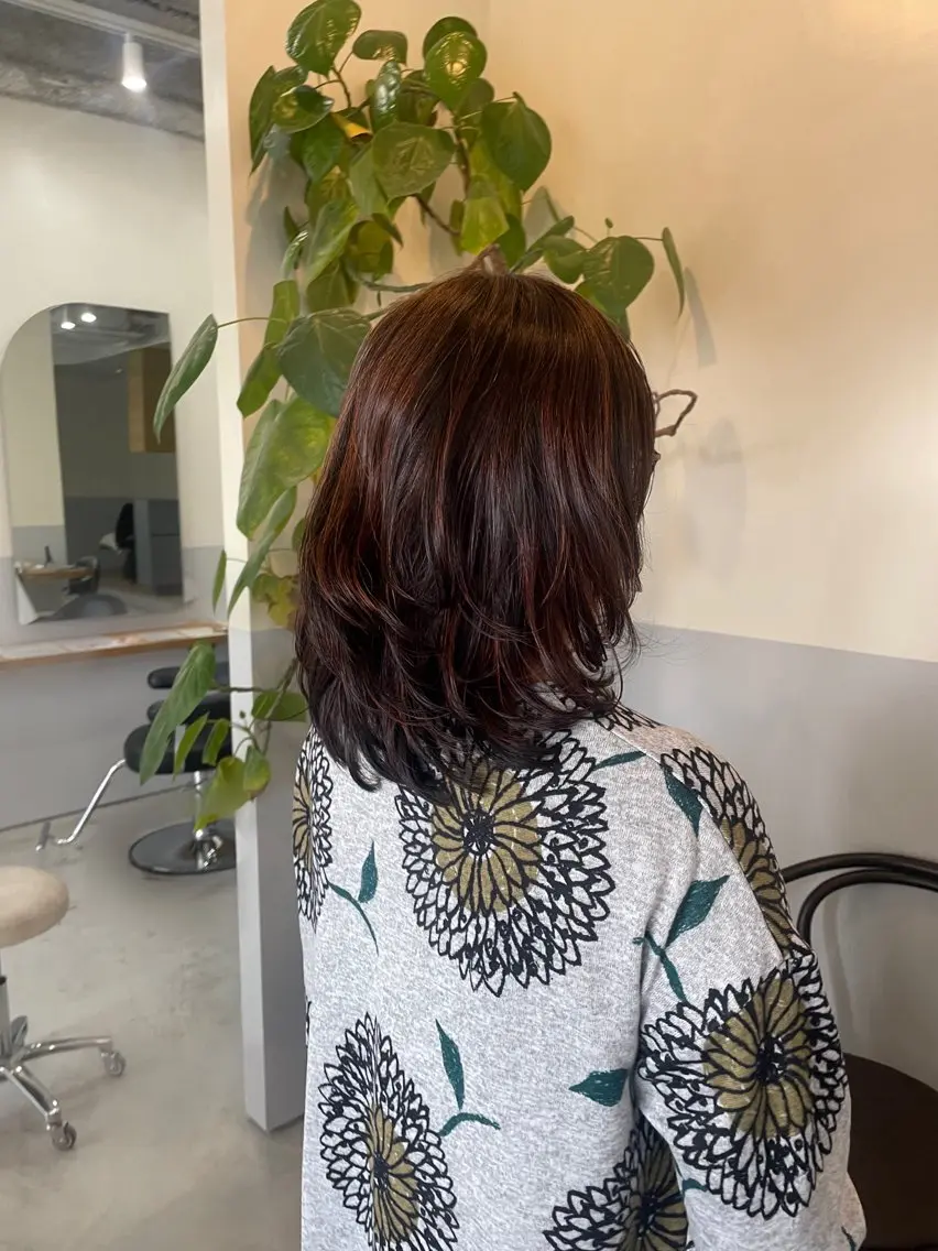 ミディアム レイヤーカット 小久保 里紗のヘアスタイル