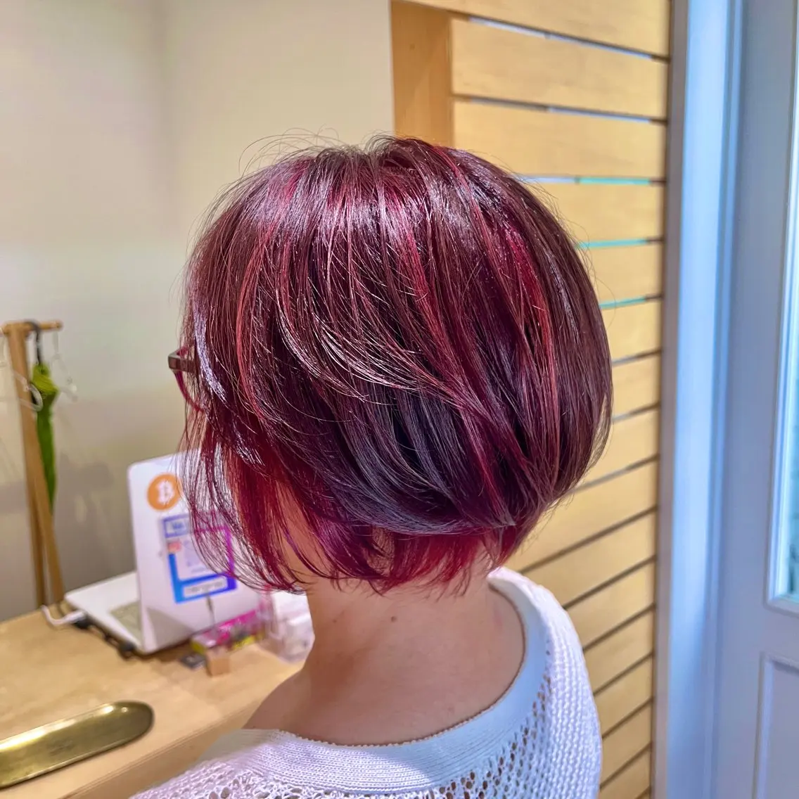 ショート カラー ブリーチ ✨髪質改善🎨 杉本賢人のヘアスタイル
