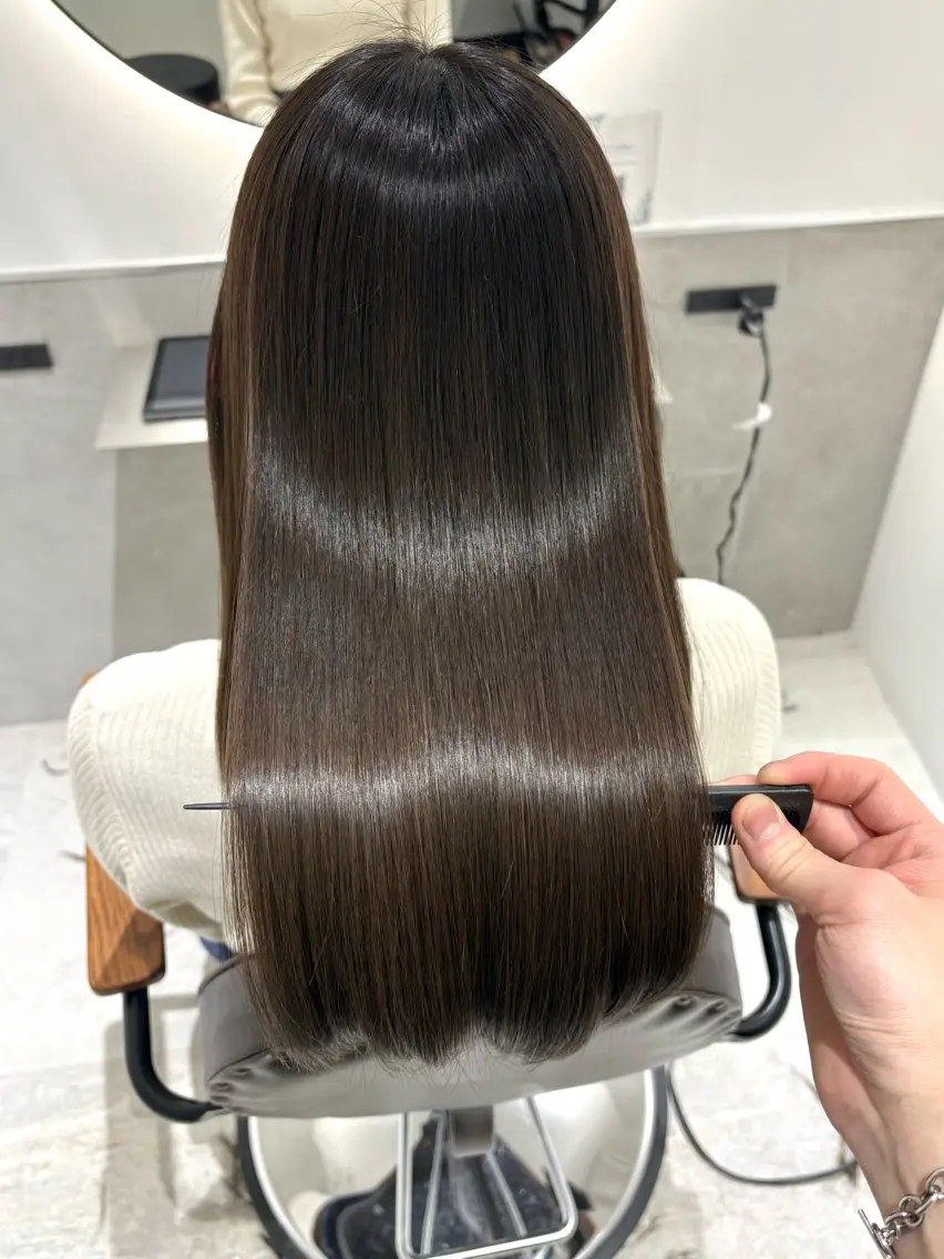 セミロング カラー 髪質改善 トリートメント 髪質改善 縮毛矯正/ レイヤー/銀座/本木のヘアスタイル
