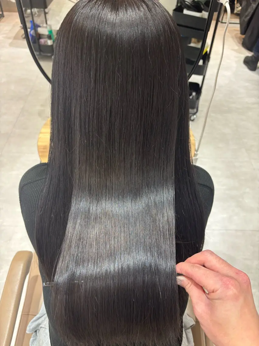 ロング カラー ブリーチ 透明感カラー ブリーチなしカラー 髪質改善 ヘアカラー トリートメント 京都駅/透明感カラー /髪質改善/岩崎拓郎のヘアスタイル