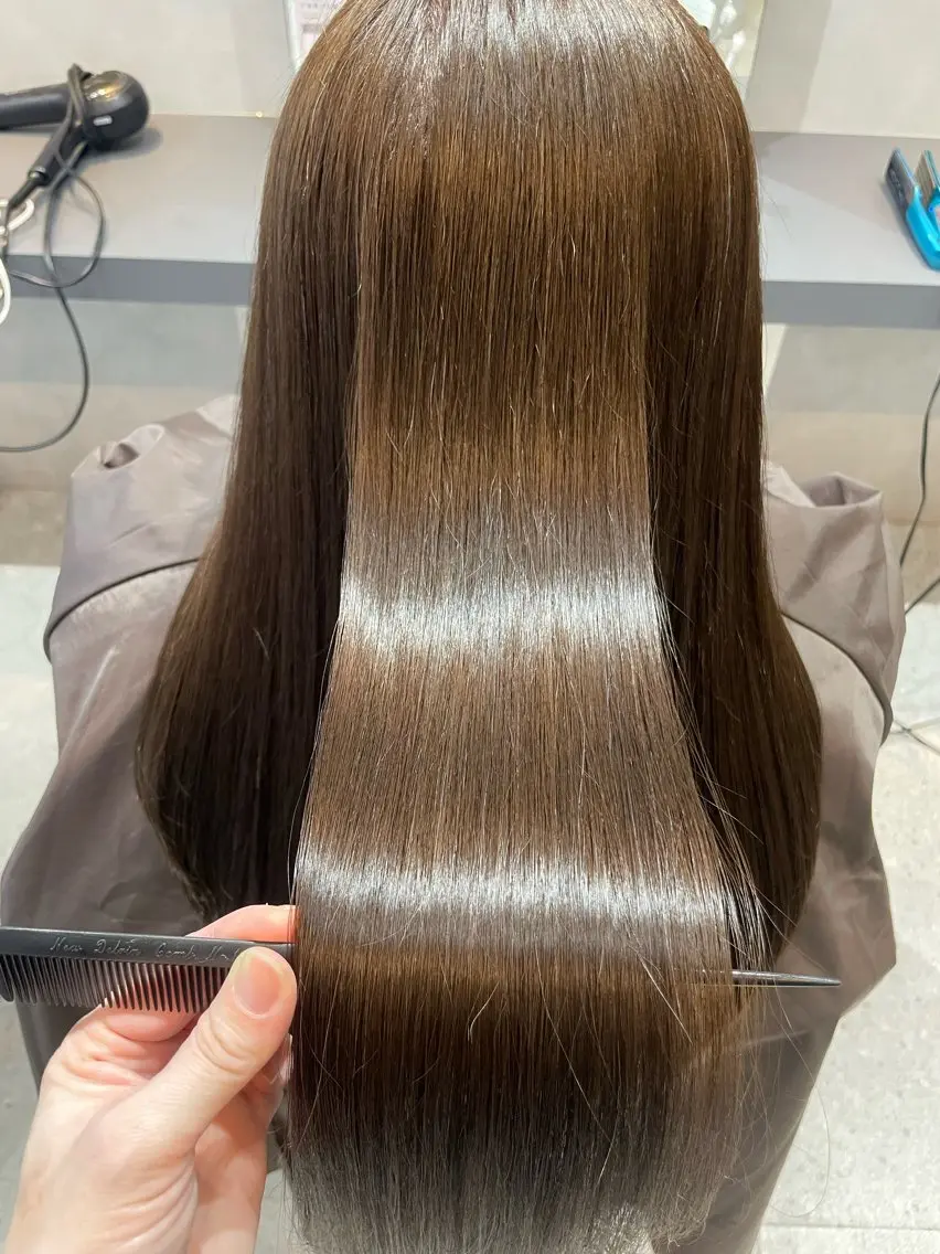 ロング カット 縮毛矯正 トリートメント 髪質改善✨透明感 カラー🫧KAORIのヘアスタイル