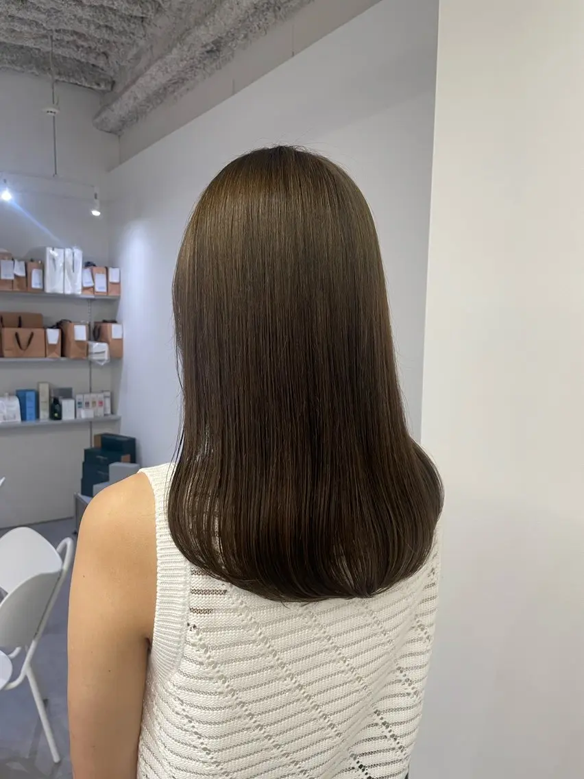 カラー グレージュ オリーブグレージュ オリーブグレー カラーモデル募集/ 森本明花のヘアスタイル