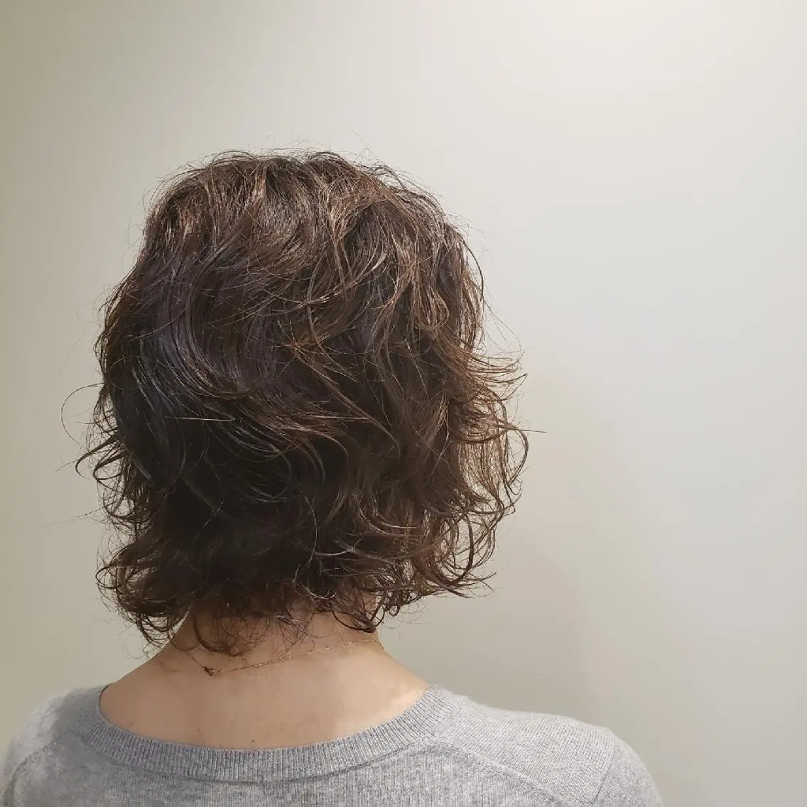 ミディアム ミディアムレイヤー ミディアムパーマ くせ毛 外国人風カラー レイヤーカット kato takashiのヘアスタイル