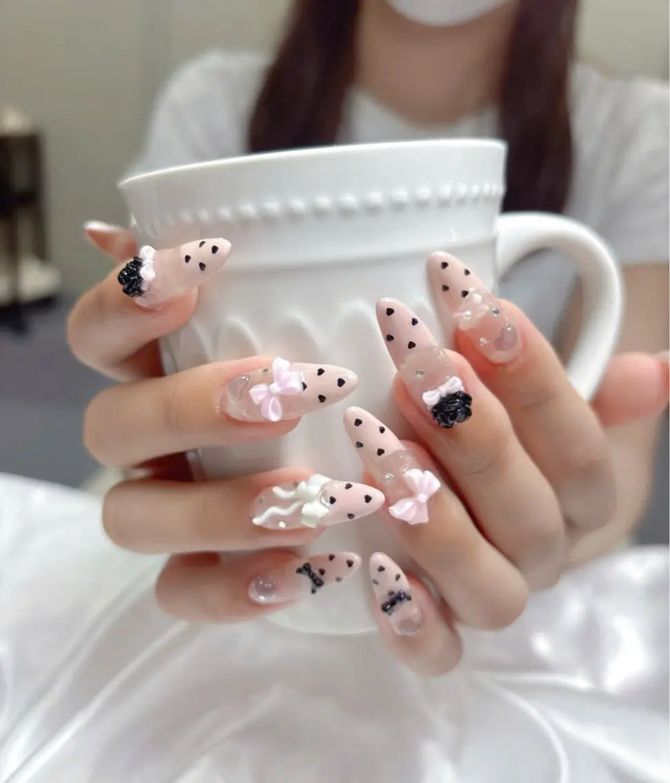 ネイル ハンドネイル Berry Nailsのネイルデザイン