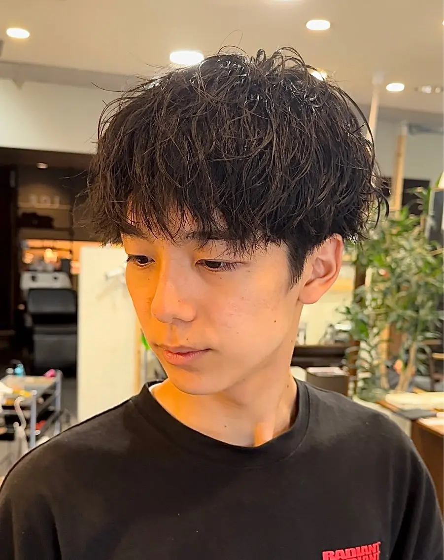 校則の厳しい学生さん&ビジネスマンにオススメ◎ ソフトツイストパーマ◎の写真