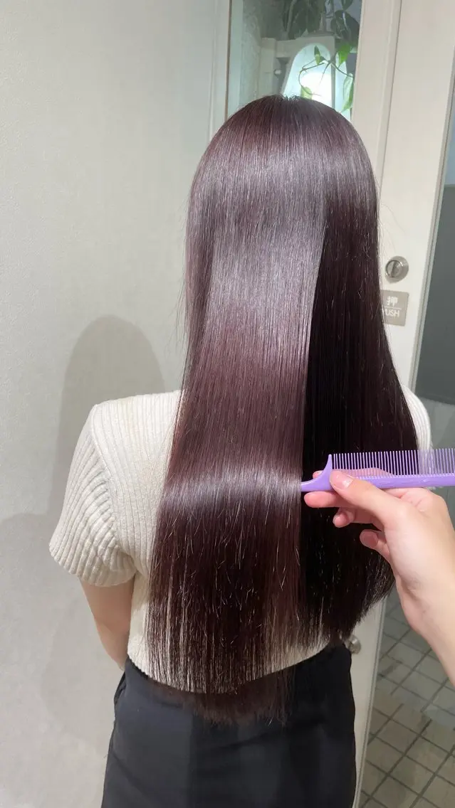 ロング カラー コトミ【メンズ】 【曲がる縮毛矯正】のヘアスタイル