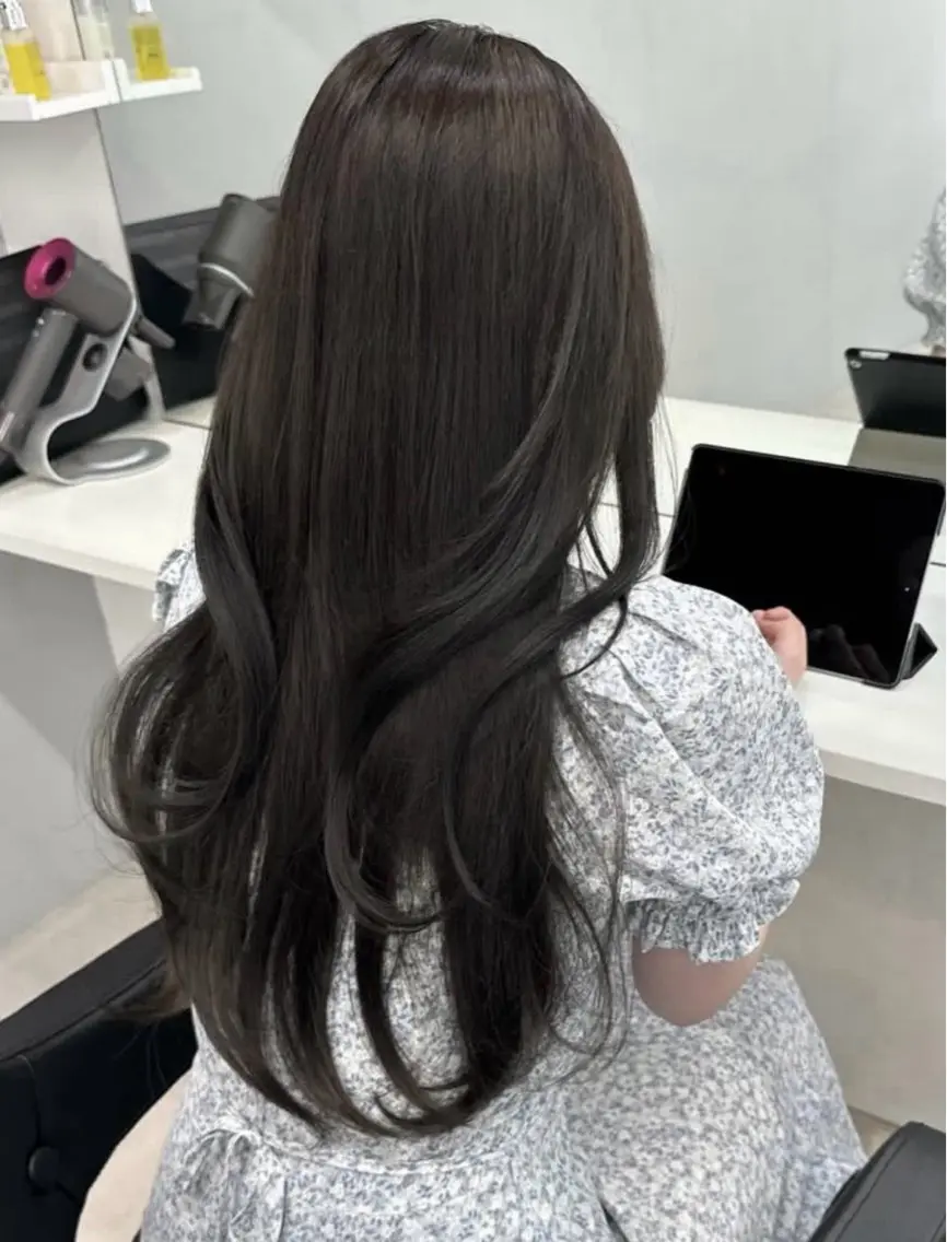 【レディース限定メニュー👸🏻🫧】カット+3stepトリートメントの写真
