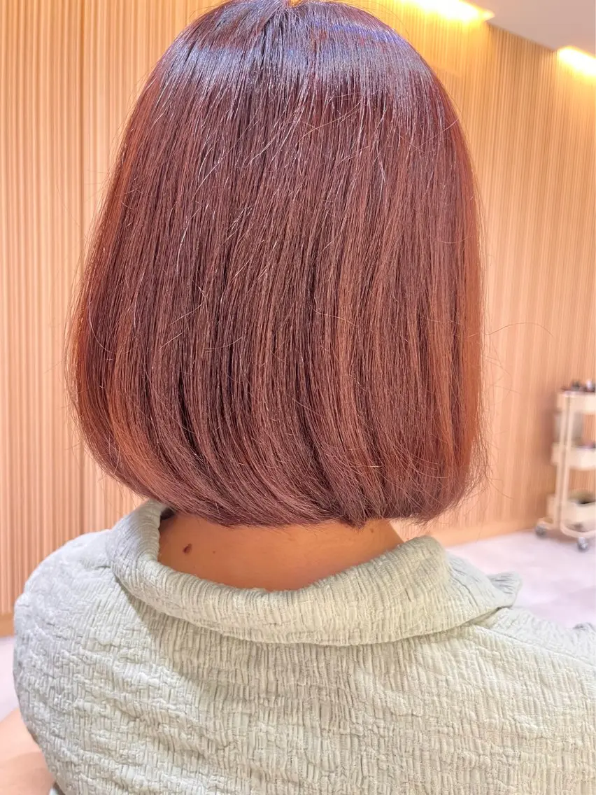 ショート じょー／ボブ カット/白髪ぼかしのヘアスタイル