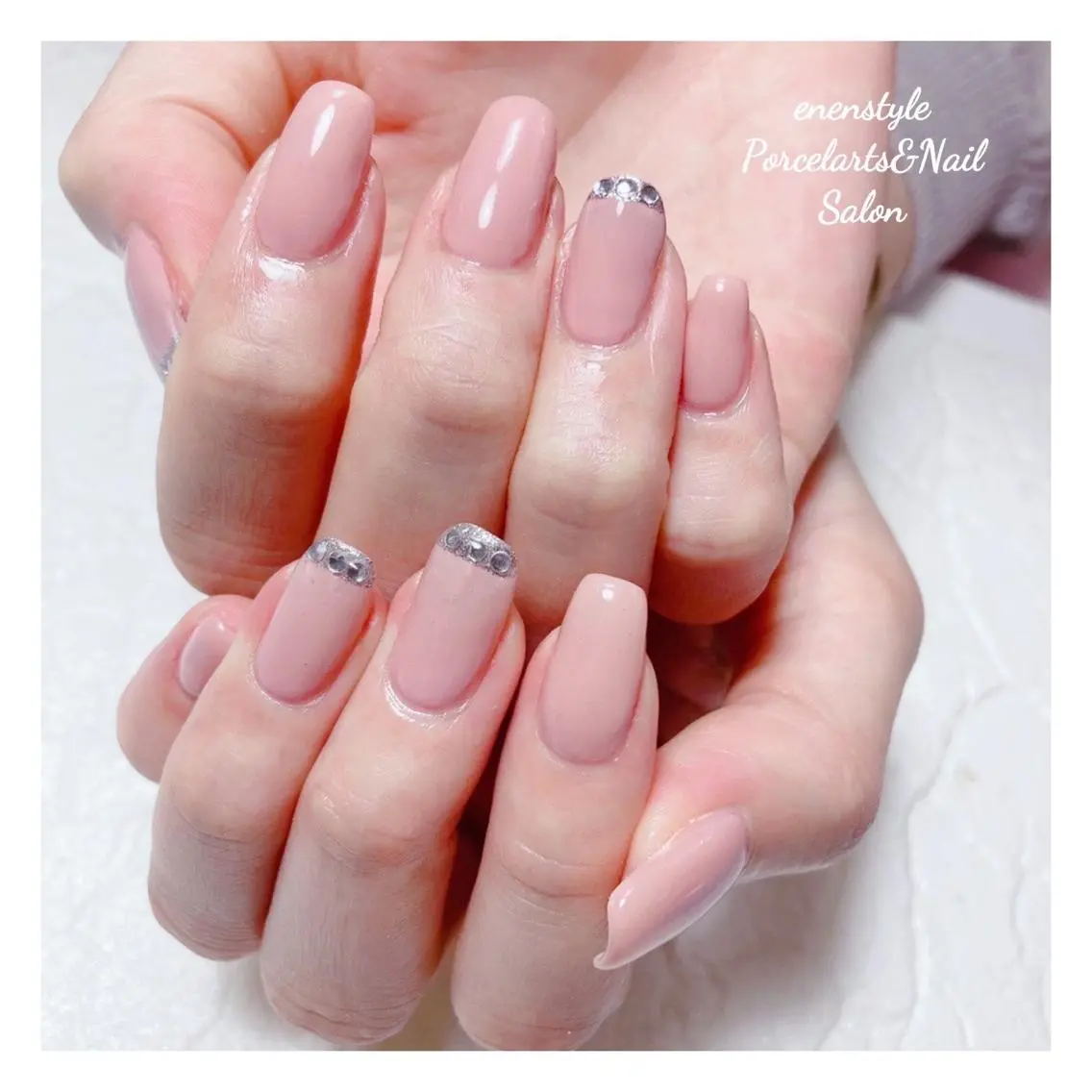 ミディアム ネイル 🐾enen style 🐾のネイルデザイン