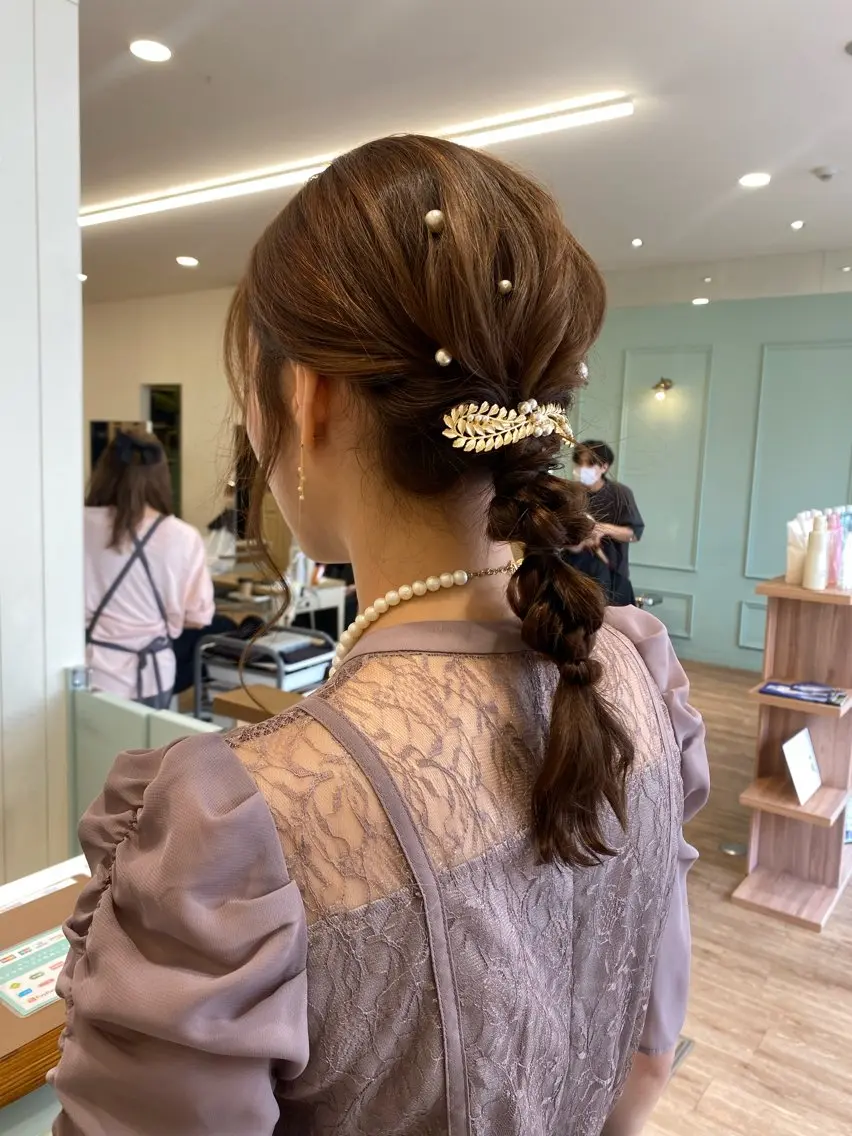 セミロング 金山 友香🕊のヘアスタイル