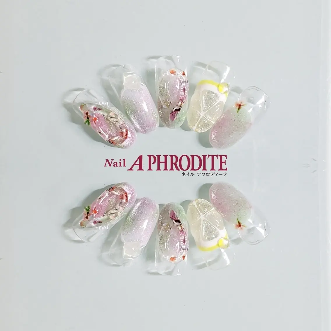 ネイル ジェルネイル ニュアンスネイル スカルプネイル ソフトジェル ネイルチップ ハンドネイル Nail Aphroditeのネイルデザイン