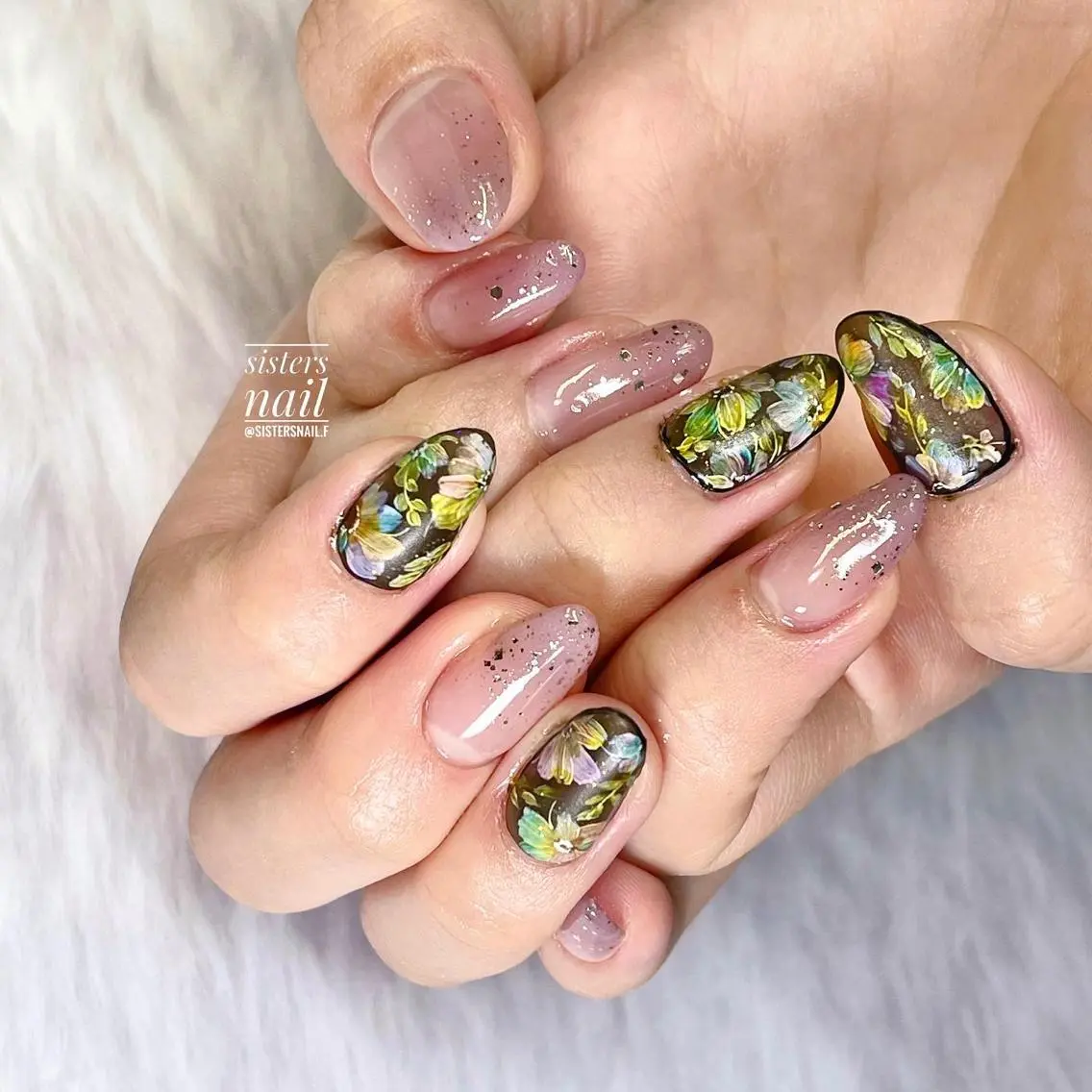 ネイル アートネイル ジェルネイル ハロウィン ニュアンスネイル ホワイト sisters nail.fのネイルデザイン