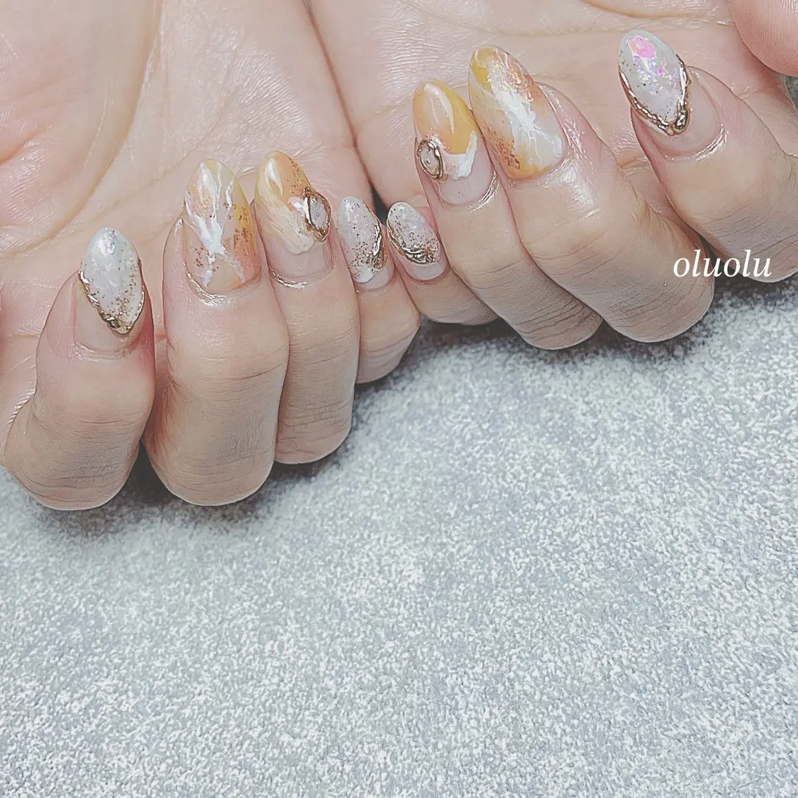 ネイル アートネイル フットネイル 大理石ネイル(マーブル) ミラーネイル ニュアンスネイル ハンドネイル 大村 紬華のネイルデザイン