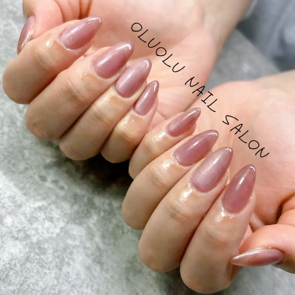 ネイル マグネットネイル オフィスネイル ワンカラーネイル oluolu nailsalonのネイルデザイン