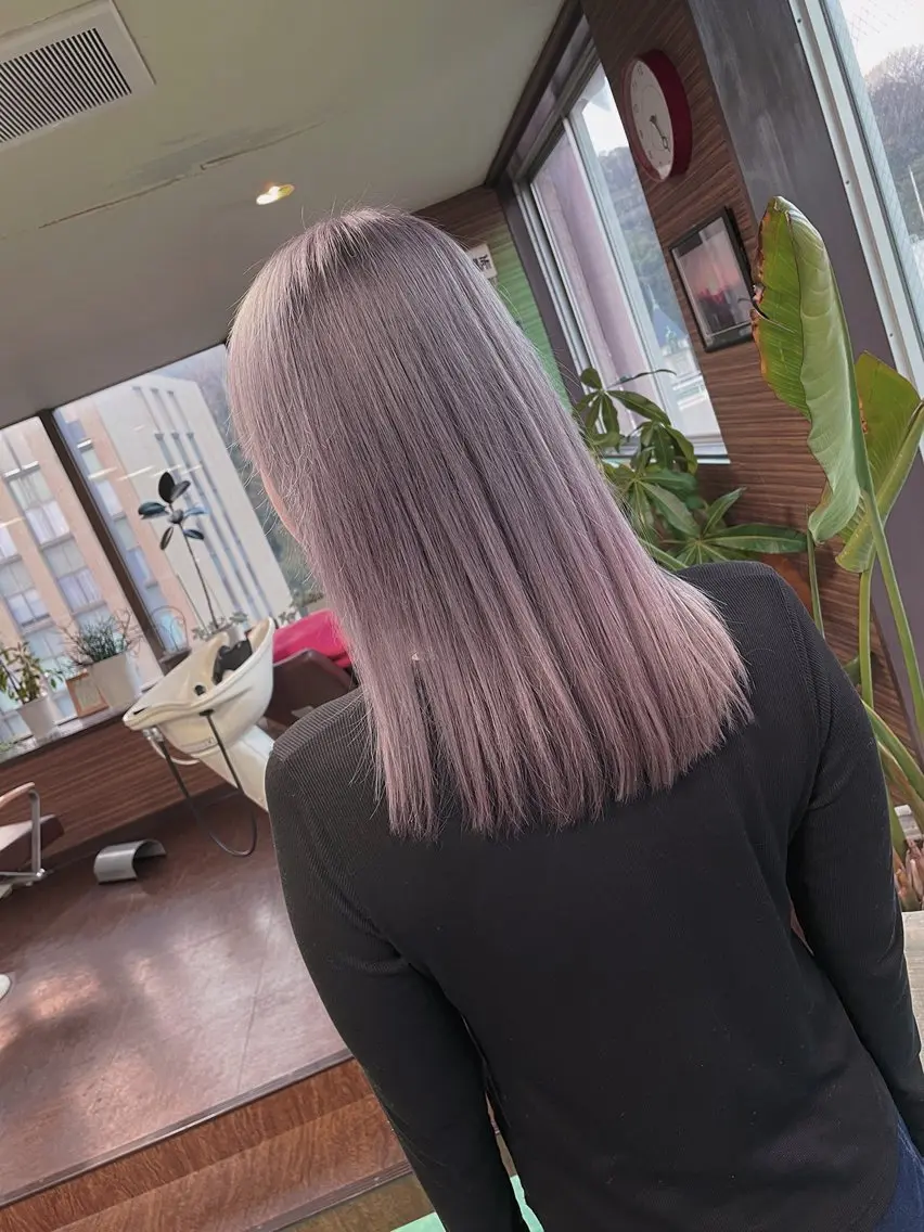 ミディアム カラー ブリーチ グレージュ ラベンダーカラー ピンクカラー ヘアカラー 土居 正季のヘアスタイル