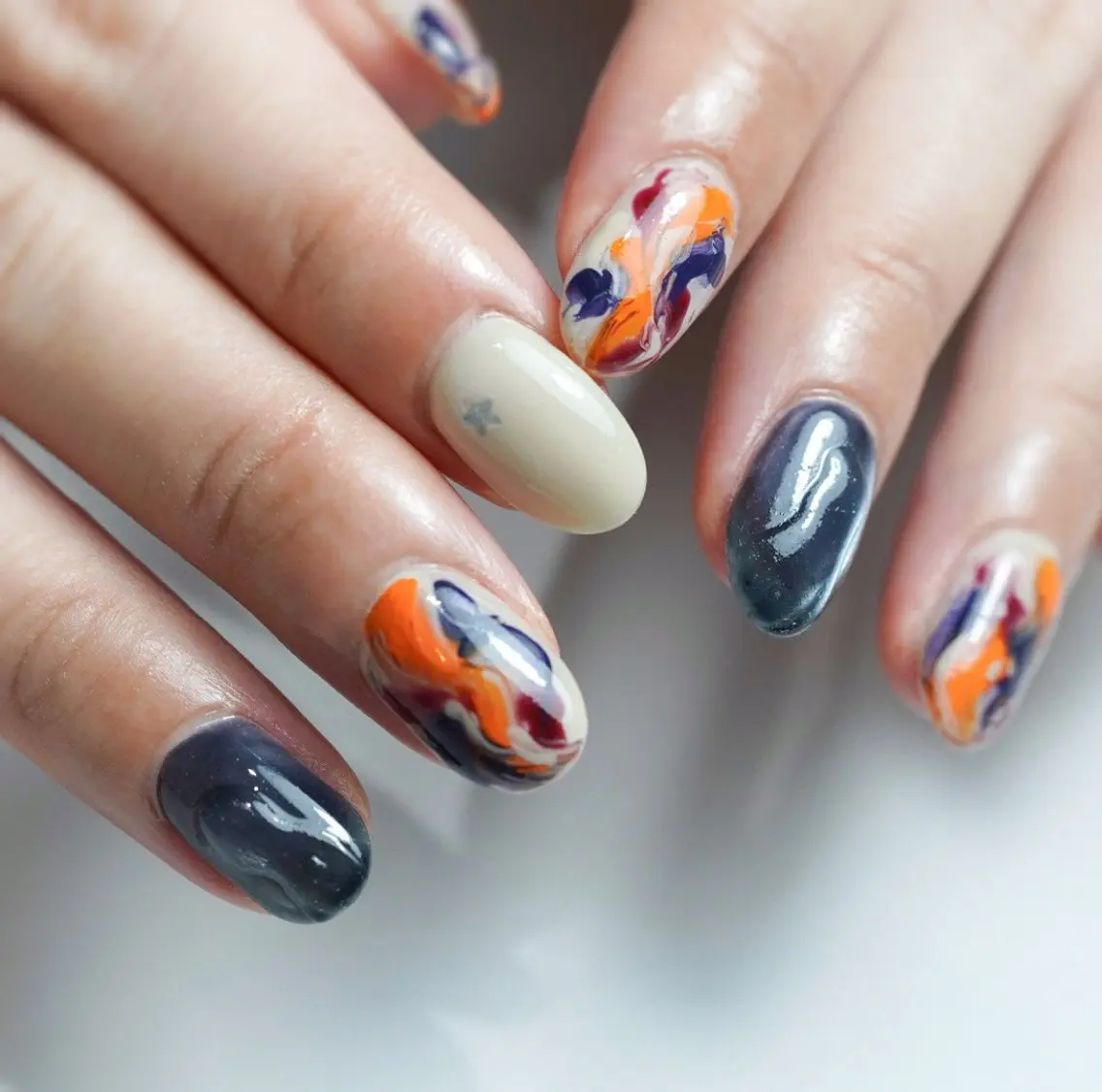 ミディアム ハンドネイル Re nailのネイルデザイン