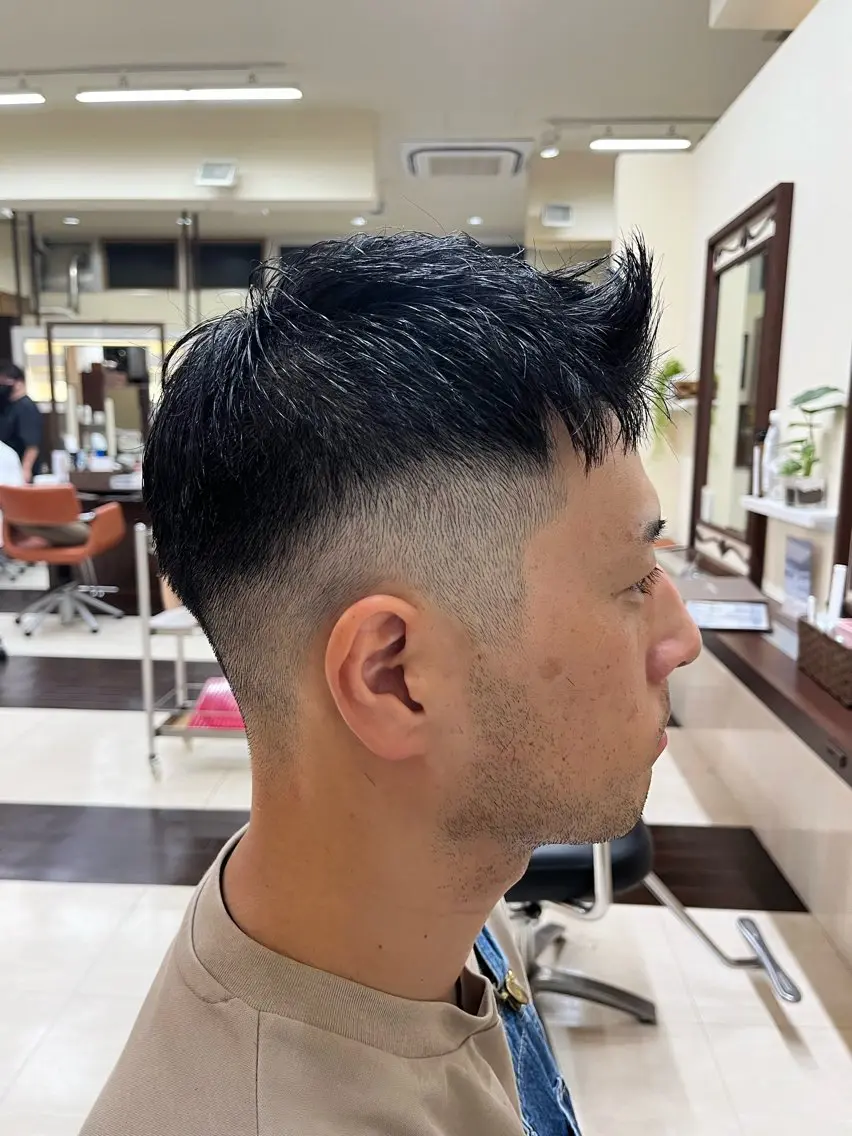 ショート メンズ フェードカット 🧊メンズ特化🧊 高木航希のヘアスタイル