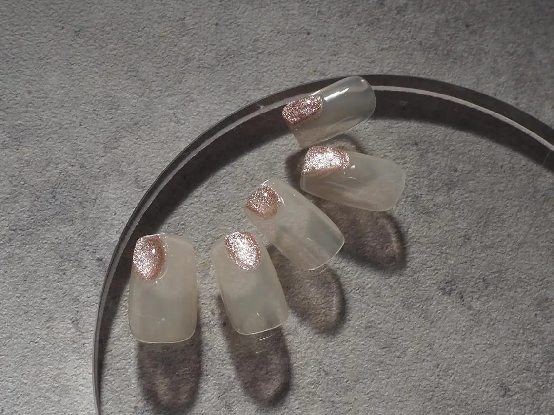 ネイル ジェルネイル マグネットネイル ニュアンスネイル パラジェル シンプルネイル tete nailstudioのネイルデザイン