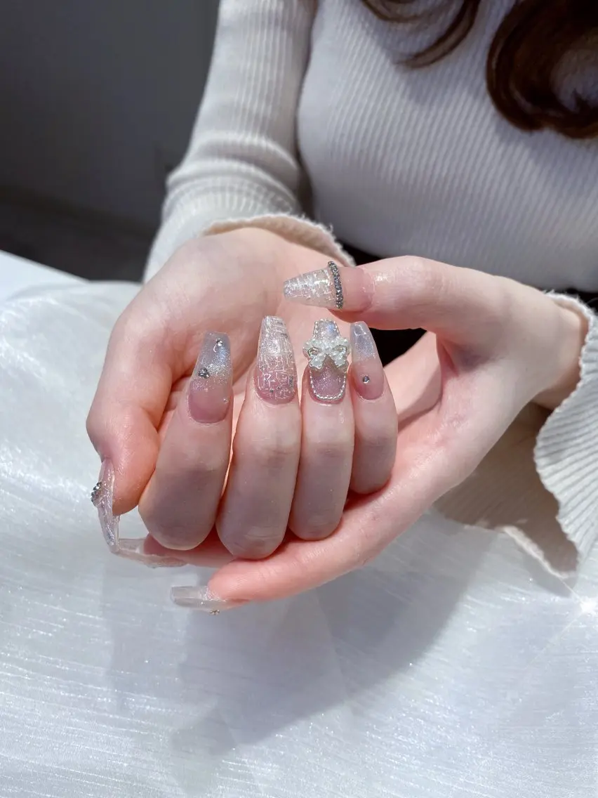 ネイル ハンドネイル muguet🎀 chika🫧のネイルデザイン