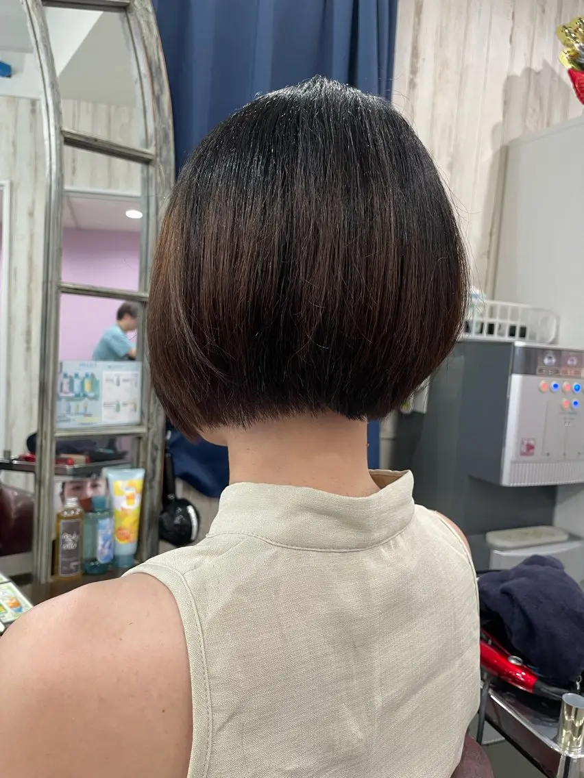 ショート カット 縮毛矯正 トリートメント 浅草🌿髪質改善 韓国風レイヤー小林のヘアスタイル