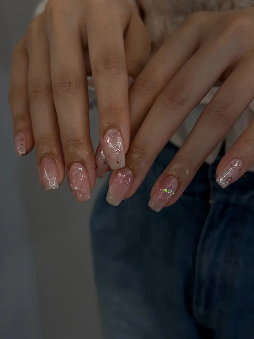 ネイル ジェルネイル キラキラネイル マグネットネイル ニュアンスネイル パラジェル ハンドネイル ハンドケア Bana_ Nailのネイルデザイン