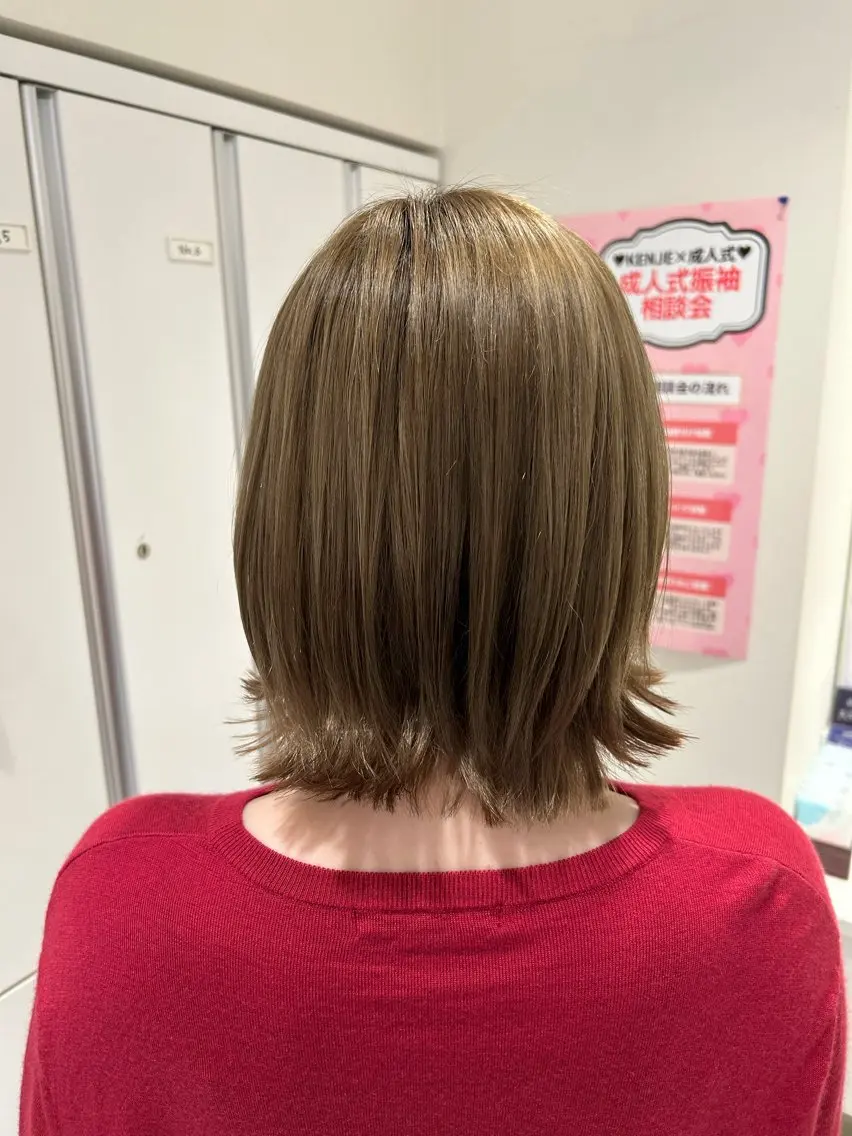 ミディアム カラー ゆめ ベージュカラーのヘアスタイル