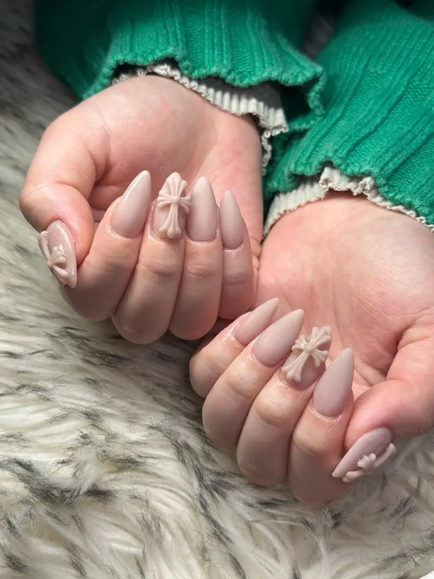 ネイル ハンドネイル nes.nail★ AYANOのネイルデザイン
