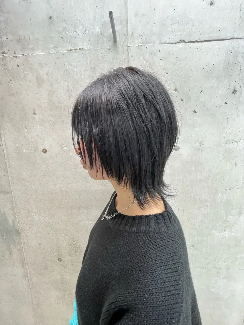 ショート 顔まわりレイヤー レイヤーカット ショートヘア ウルフカット 【毎朝セット3分】 メンズパーマ　真人のヘアスタイル