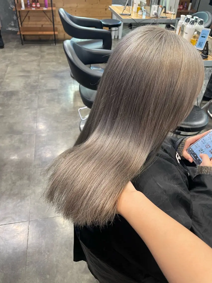 ミディアム カラー ヘアカラー ハイトーン 横浜💞ミオのヘアスタイル