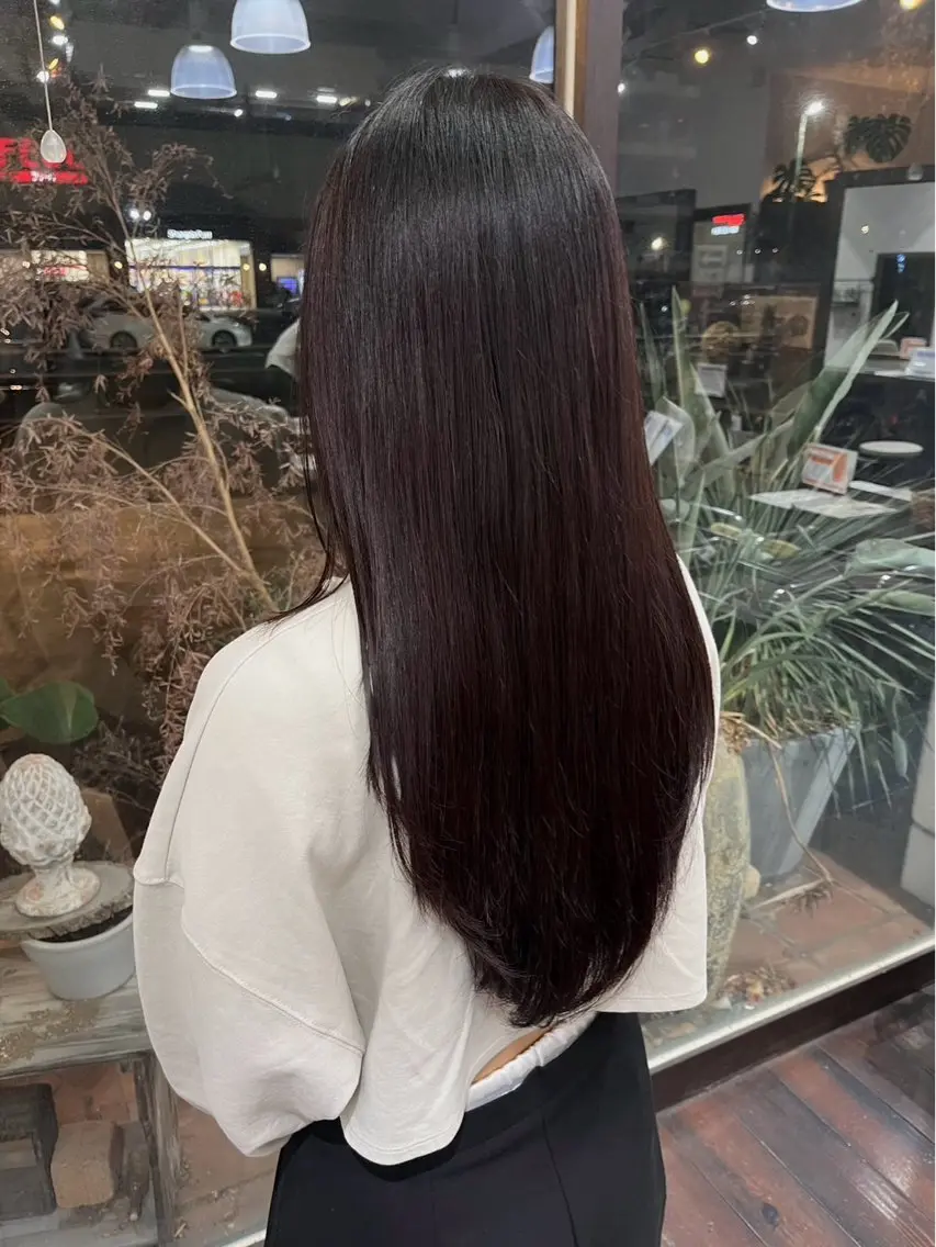 ロング 艶感カラー✨透け感カ ラー🫧小林蕗湖のヘアスタイル