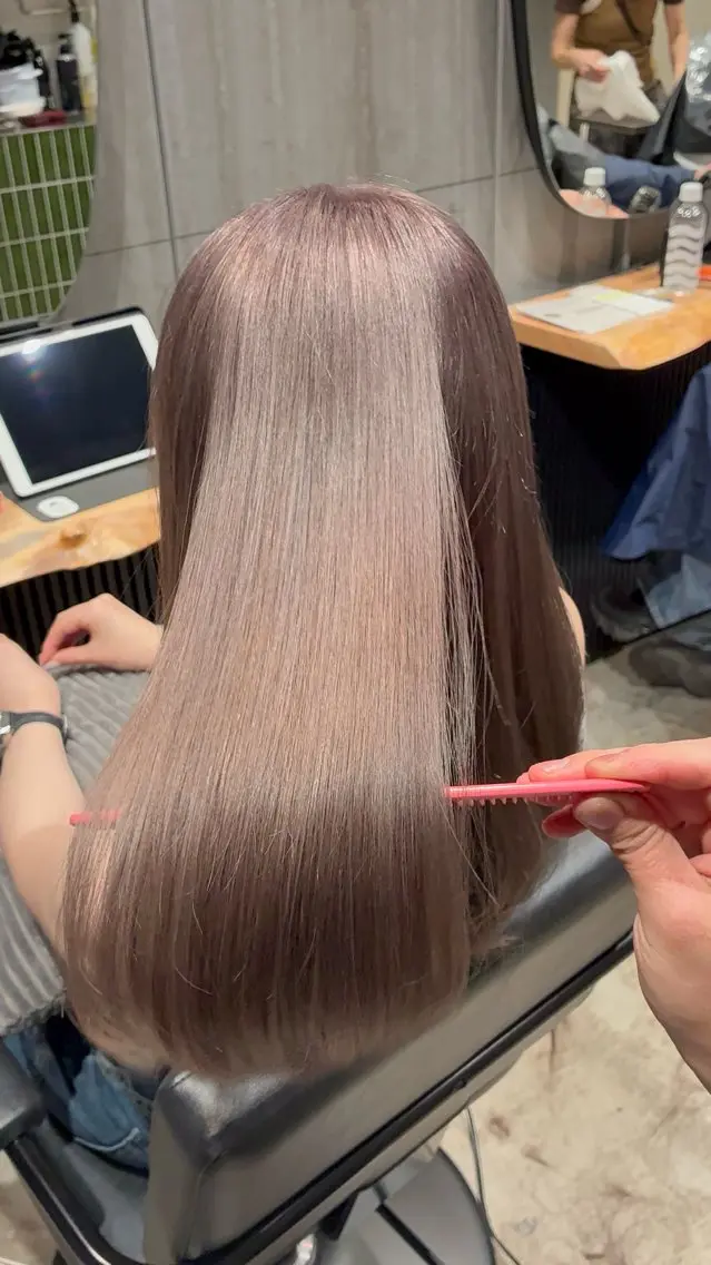 ロング カラー ブリーチ カット ヘアカラー トリートメント 銀座/柔らかベージュ 似合せカット/ハルトのヘアスタイル