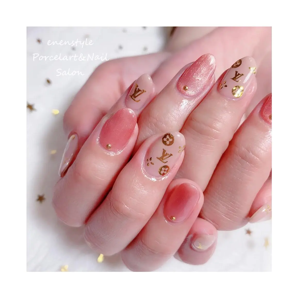 ショート ネイル ジェルネイル ニュアンスネイル オフィスネイル ワンカラーネイル パラジェル ハンドネイル 🐾enen style 🐾のネイルデザイン