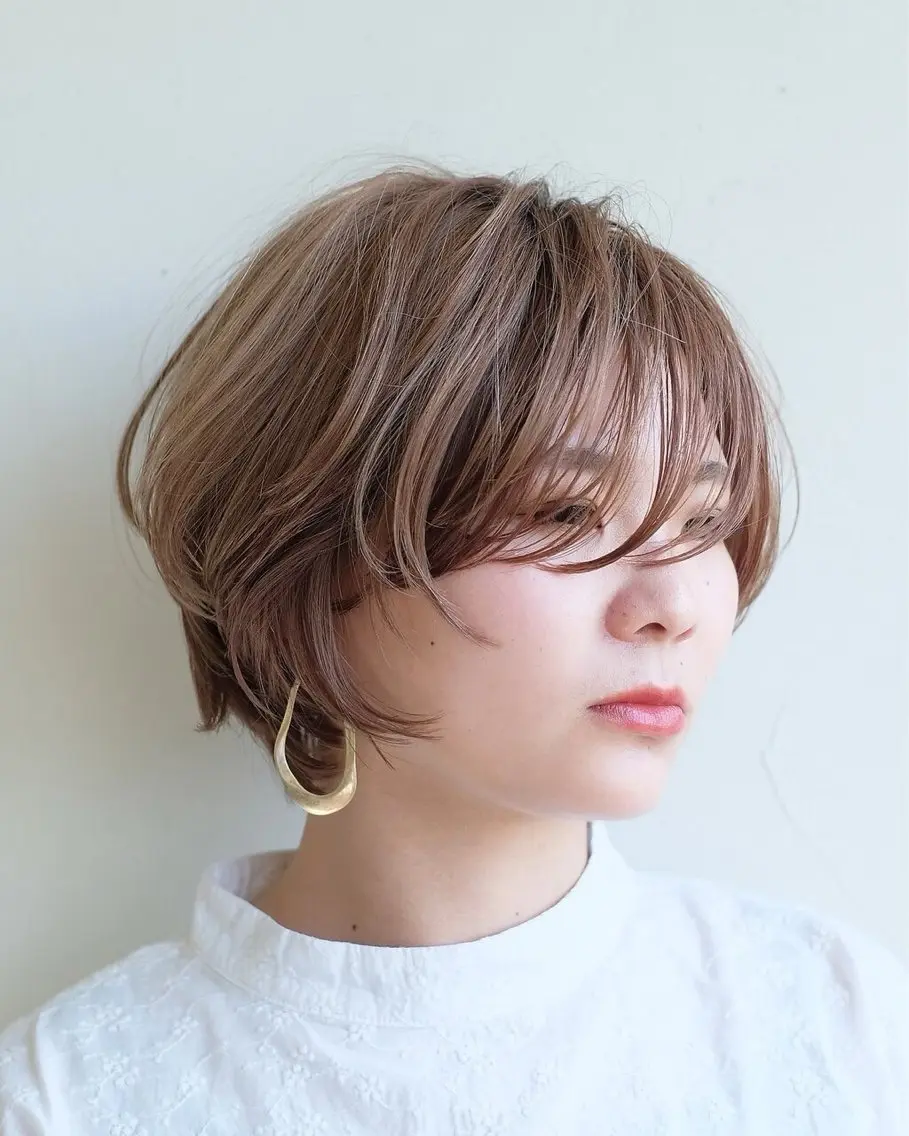 ショート カラー ベージュカラー ショートヘア 間瀬玲央 ルプラボウ メンズ／ショートのヘアスタイル
