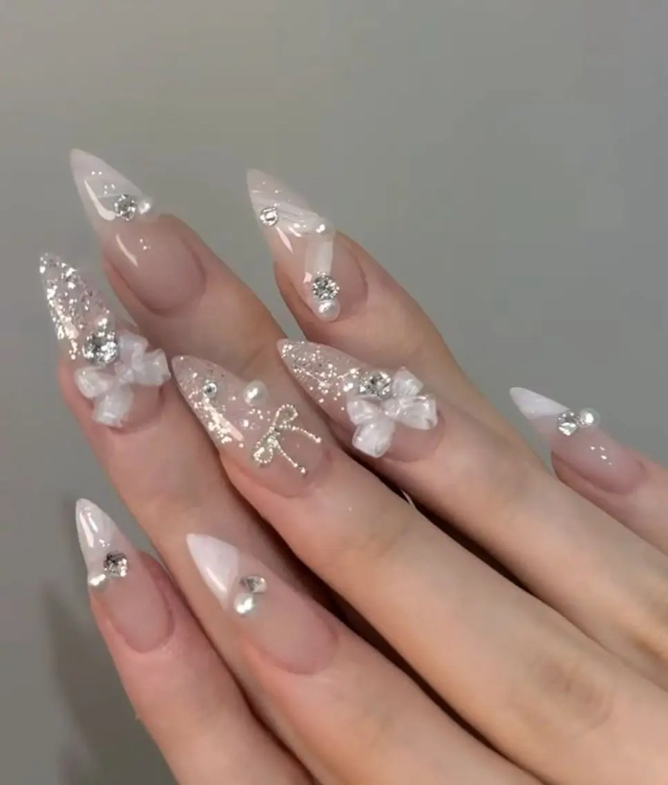 ネイル 韓国ネイル マグネットネイル 持ち込み ハンドネイル Dyo Nail_Royalのネイルデザイン