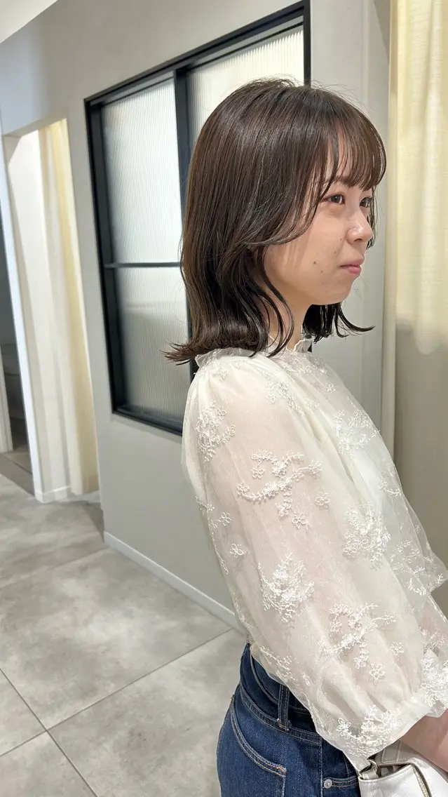ミディアム カラー 小顔カット ヘアカラー オリーブベージュ/ ブリーチなし透明感のヘアスタイル
