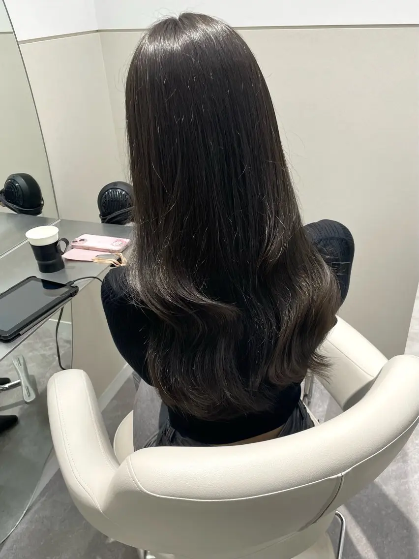 セミロング カラー ベージュカラー ブリーチ 透明感カラー ダブルカラー グレージュ カット ヘアカラー 上品ヘア🤍顔周り/ レイヤー✨/林遼一郎のヘアスタイル
