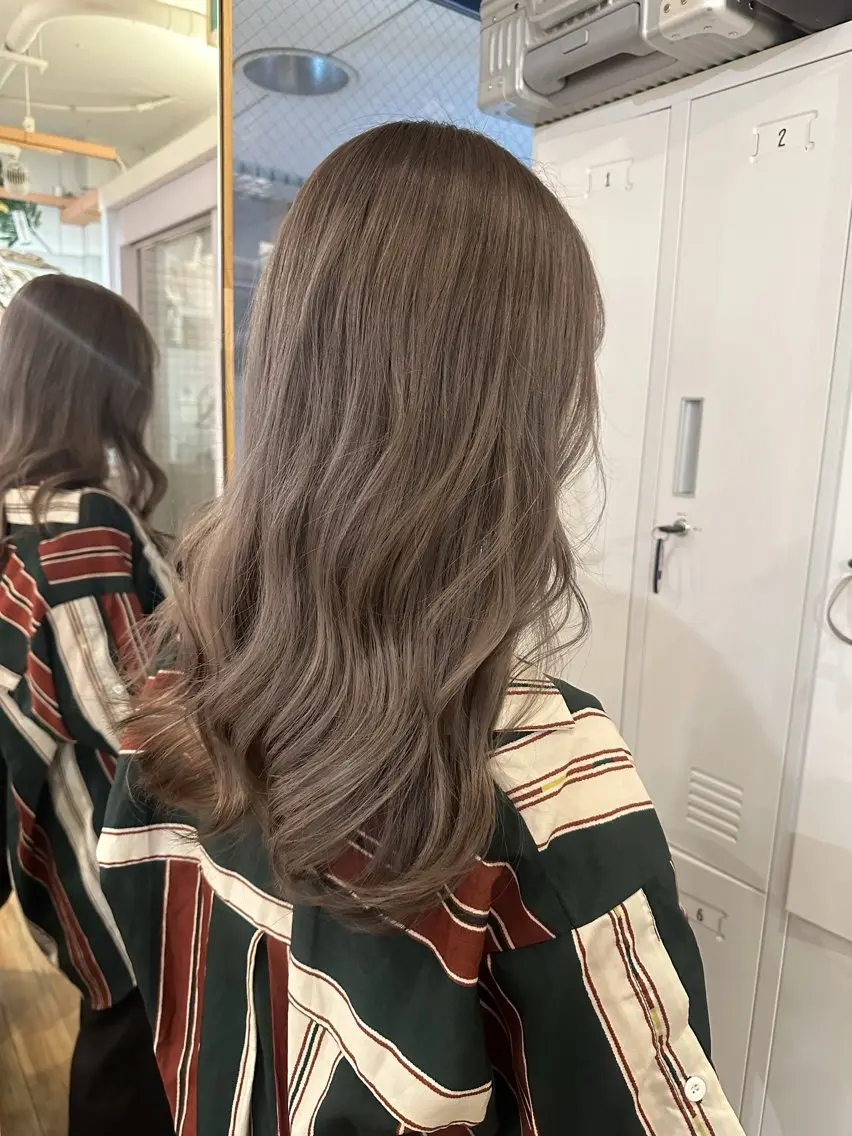 セミロング 美髪/透明感カラー reikoのヘアスタイル