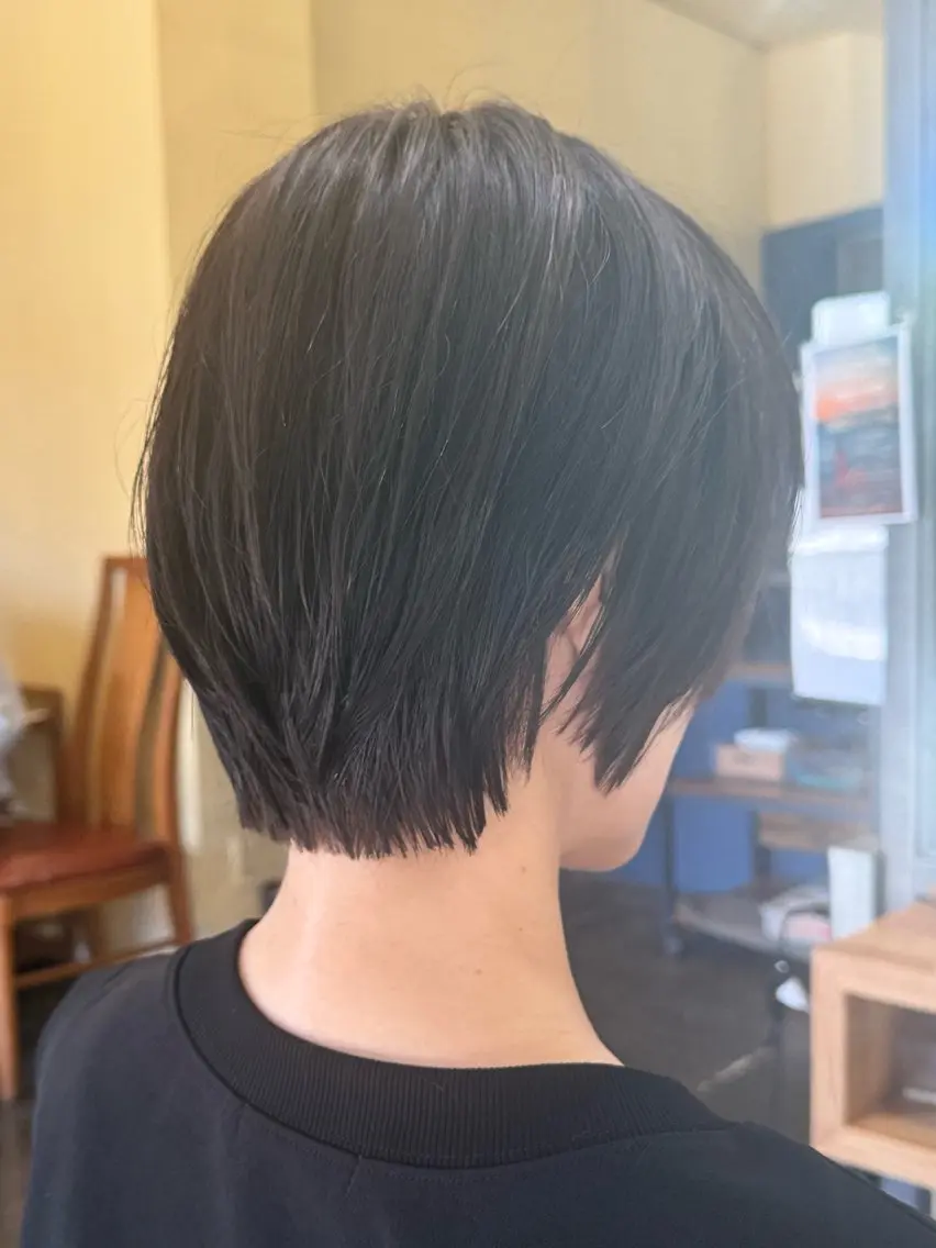 ショート waratic 久場のヘアスタイル