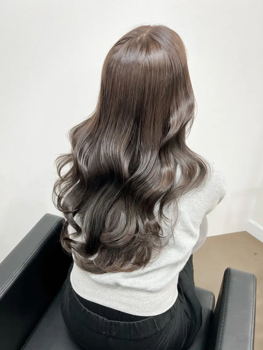 ロング カラー アッシュ 透明感カラー 神戸ボブ✂️ ioe三宮/田 伸佳のヘアスタイル