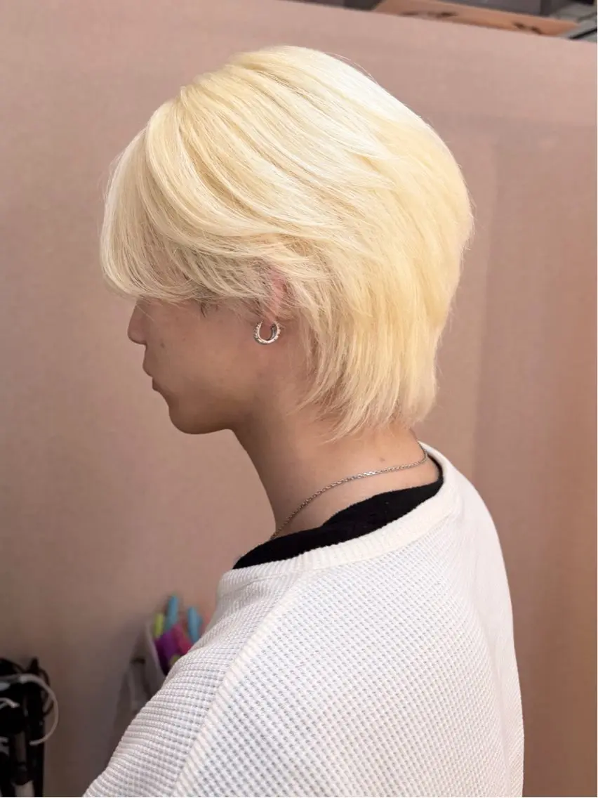 ショート カラー メンズ メンズウルフカット ブロンド ウルフカット SHOTO ハイトー ン/ブロンドカラーのヘアスタイル