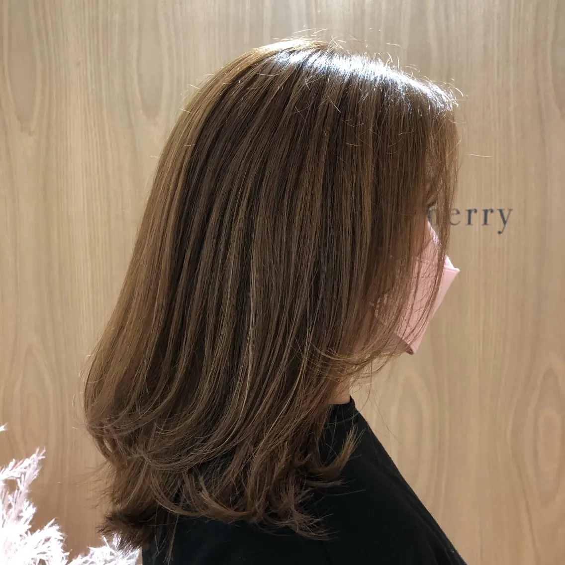ミディアム こうやま みるのヘアスタイル